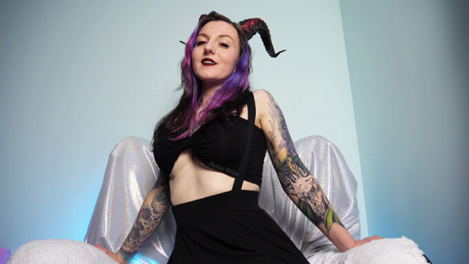 Pastel Rosie Named APClips' 'Creator of the Month' for August