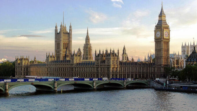 Report: UK Moving Ahead with Plan to Outlaw 'Choking' Content