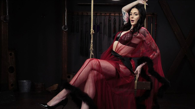 Charlotte Sins Stars for Love Her Feet