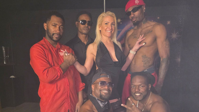 Vegas Frenchy to Release New Gangbang Clip Directed By Her Husband